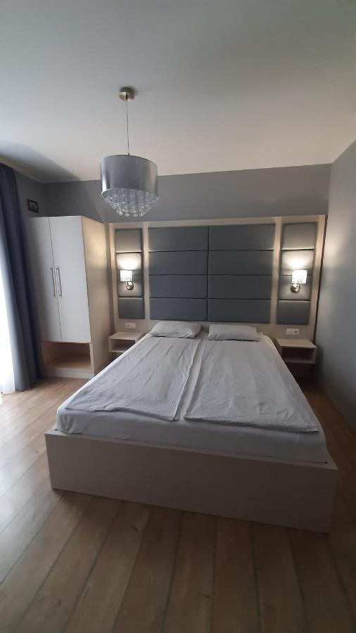 4 Asz Deluxe Apartman Gyula Zewnętrze zdjęcie