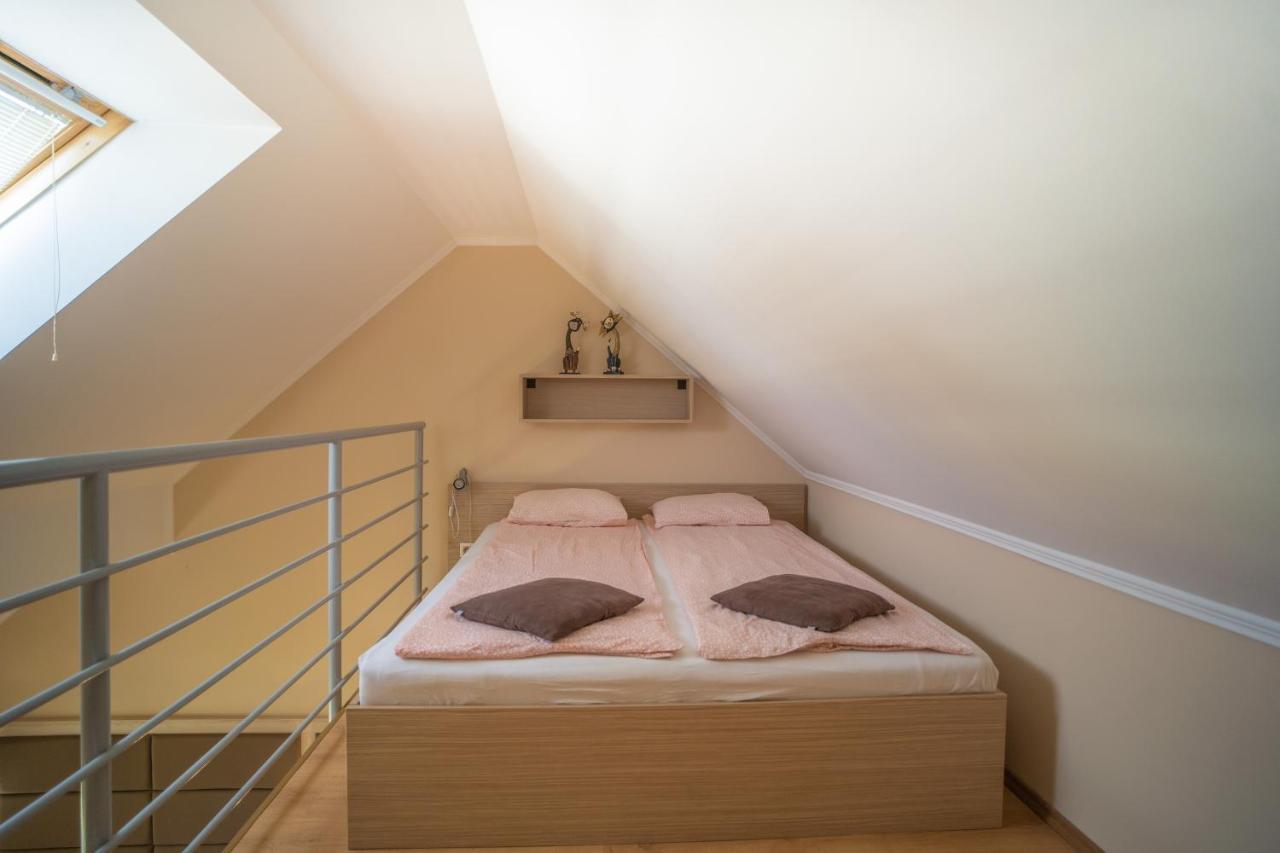 4 Asz Deluxe Apartman Gyula Zewnętrze zdjęcie