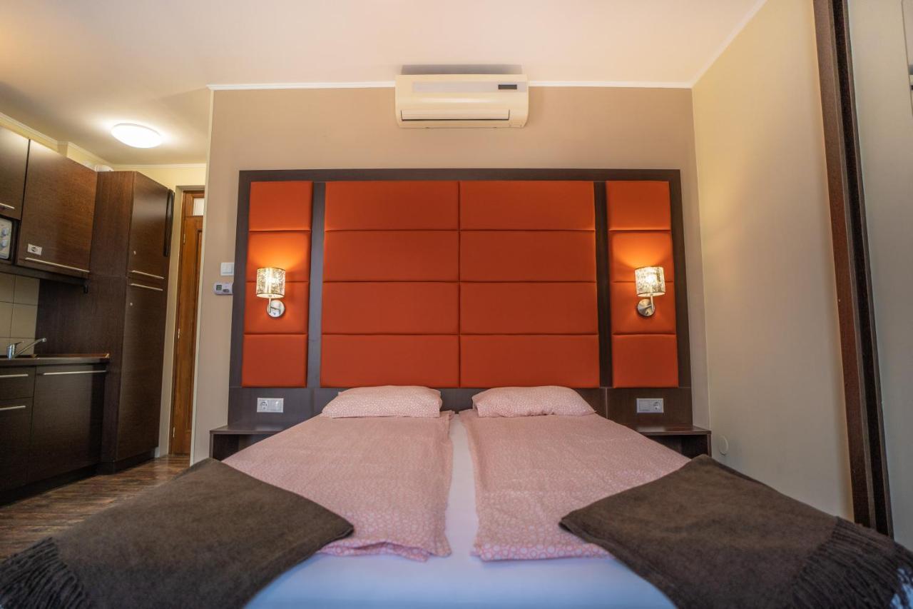 4 Asz Deluxe Apartman Gyula Zewnętrze zdjęcie